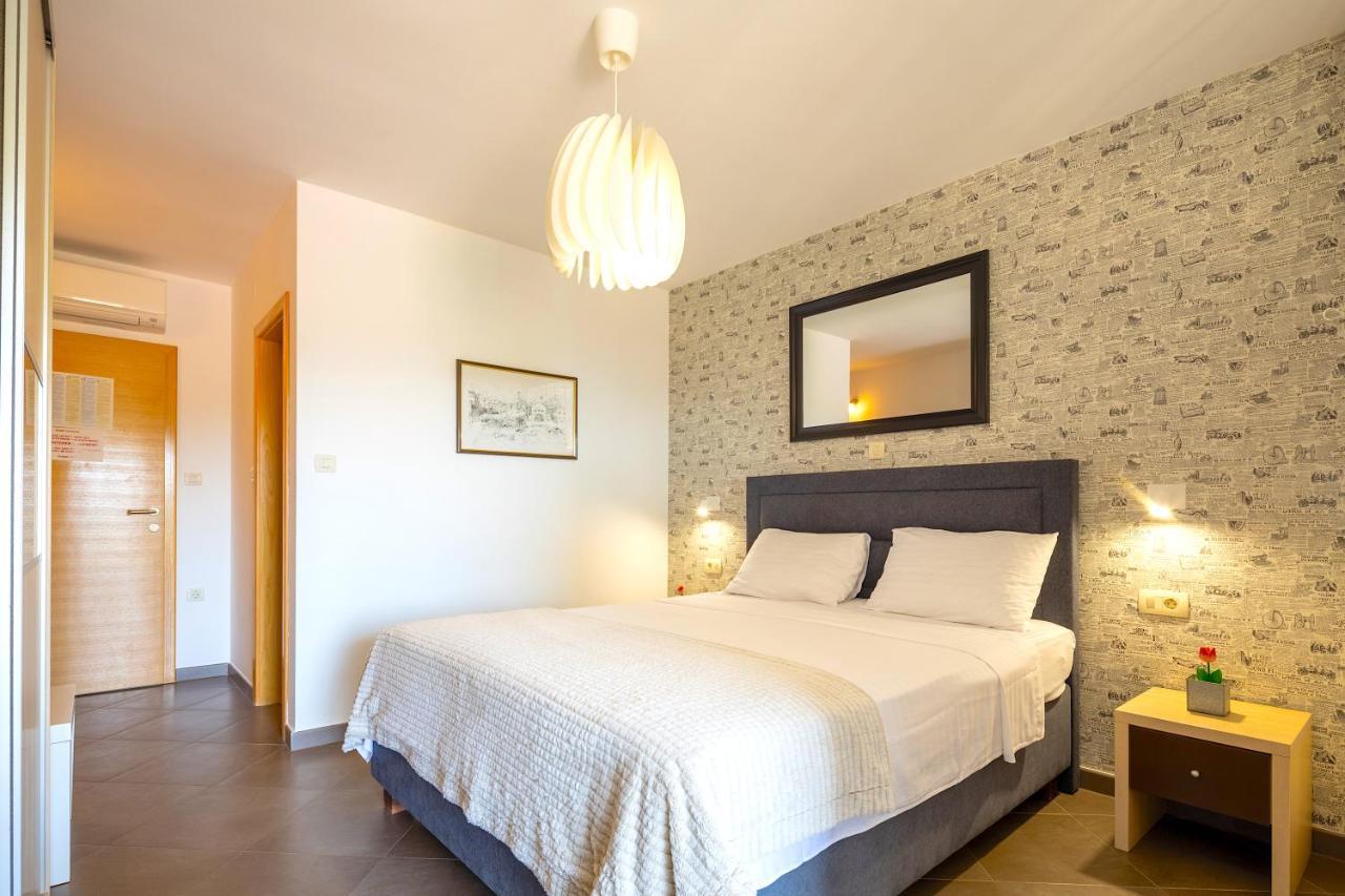 Island Hvar Seaside Villa Levanda With Beach, Pool & Seaview Хвар Екстер'єр фото