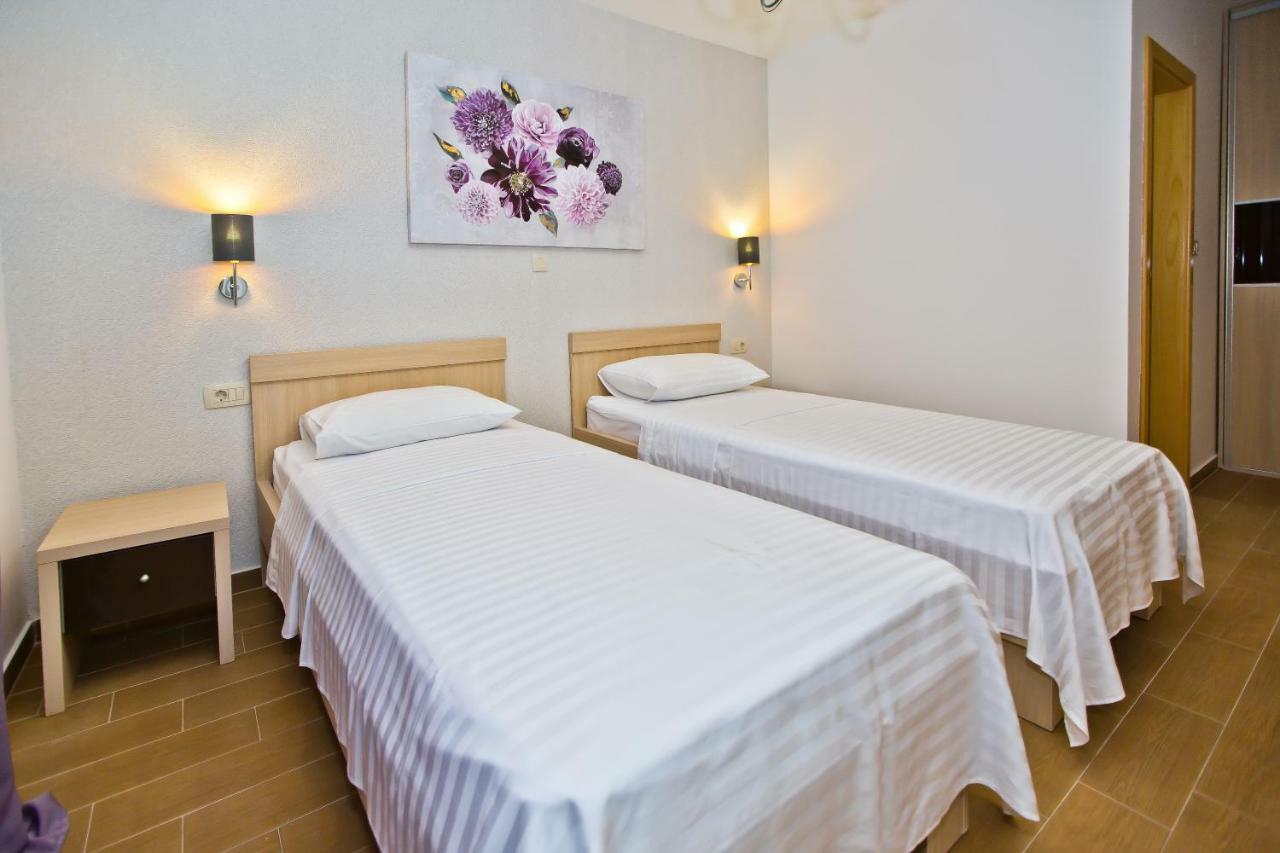 Island Hvar Seaside Villa Levanda With Beach, Pool & Seaview Хвар Екстер'єр фото