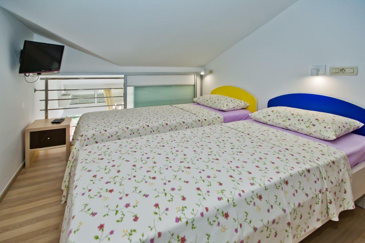 Island Hvar Seaside Villa Levanda With Beach, Pool & Seaview Хвар Екстер'єр фото